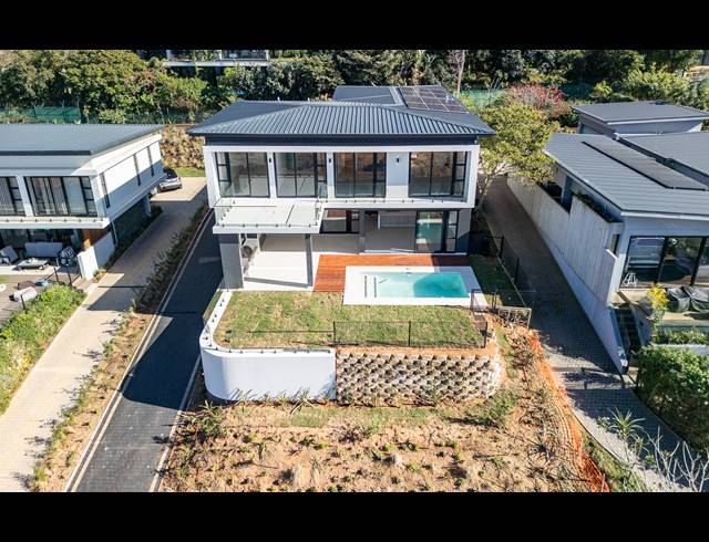 5 BEDROOM HOUSE FOR SALE IN ZULULAMI LUXURY COASTAL ESTATE